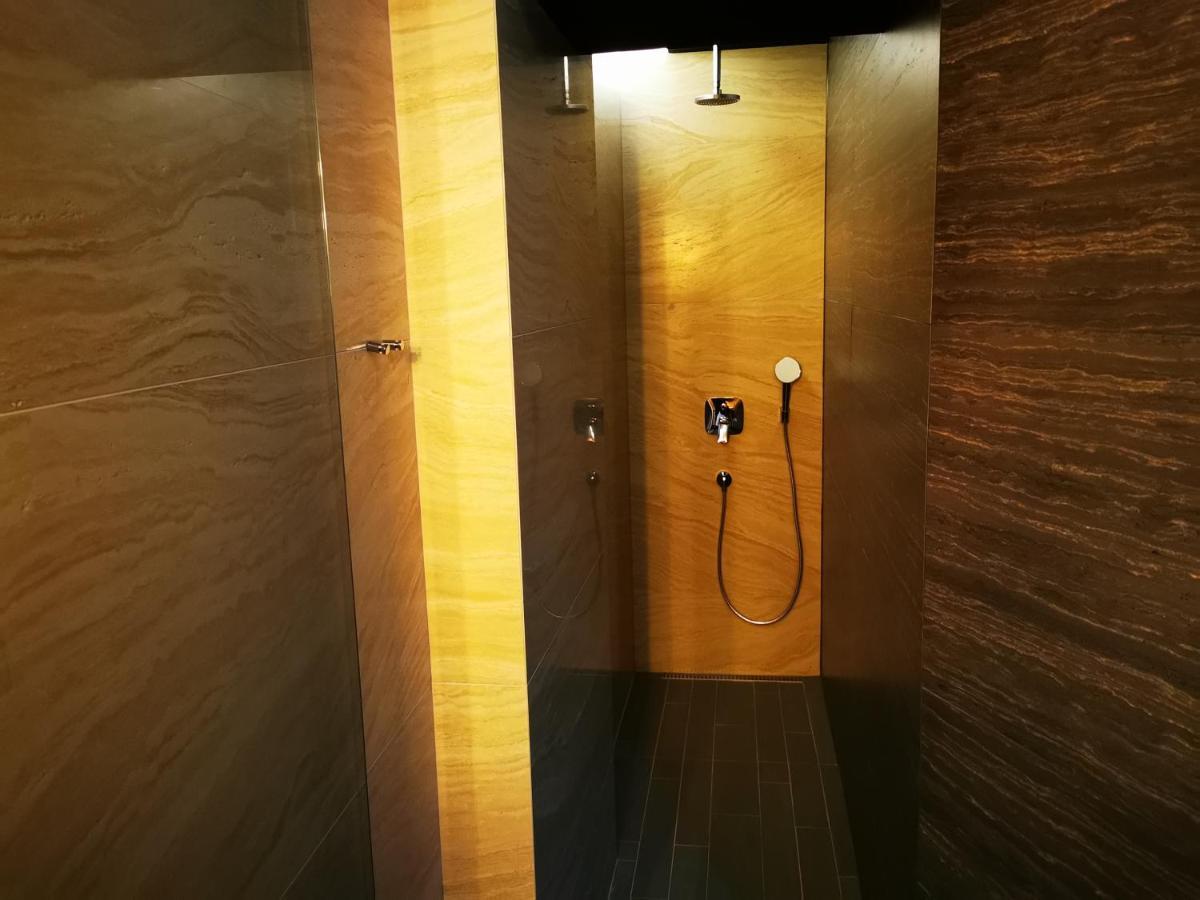 Appartement And Marinac