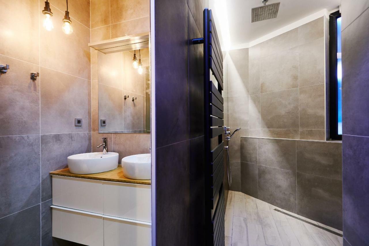 Apartament And Marinac *