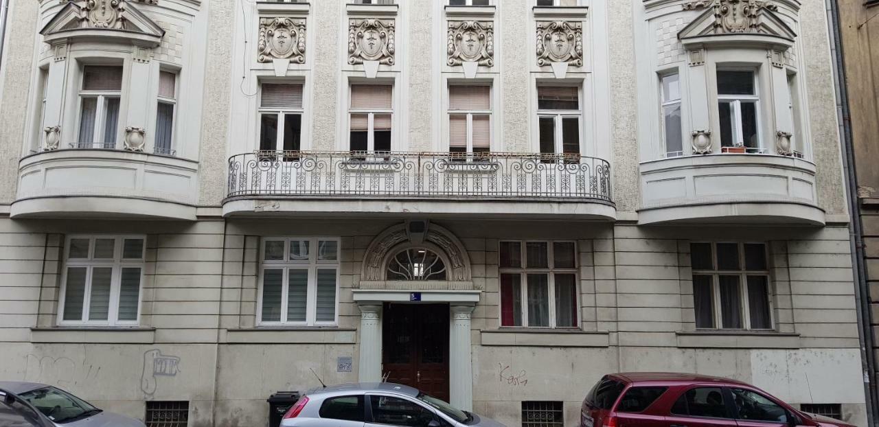Appartement And Marinac *
